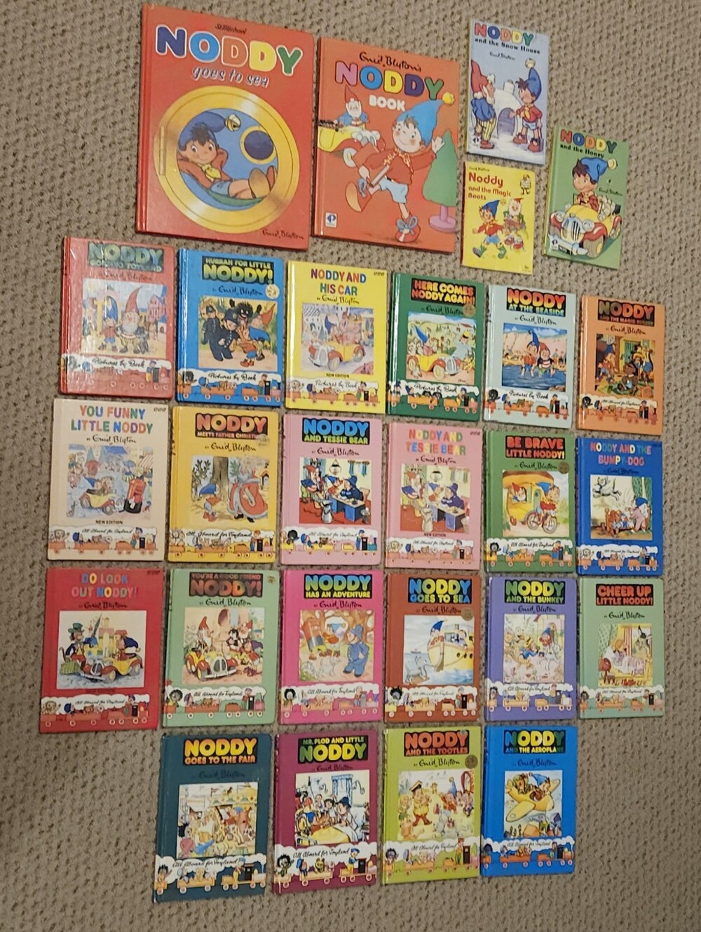 Huge VINTAGE 27-piece Noddy Book Collection  WOW! Enid Blyton